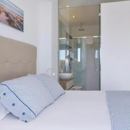 Myflats Luxury Sea Coast Apartment